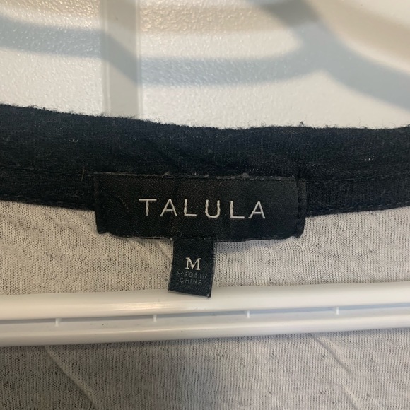 Aritzia Talula dark grey half sleeve top medium - Picture 2 of 3